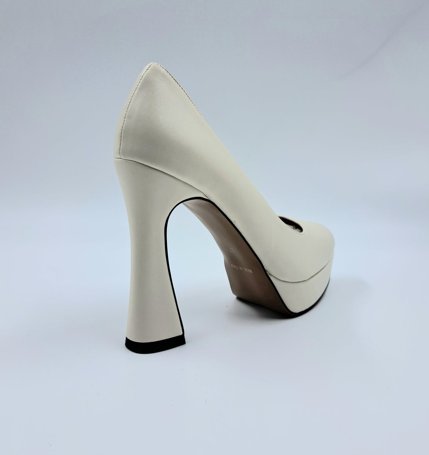 DECOLLETE' PANNA PLATEAU