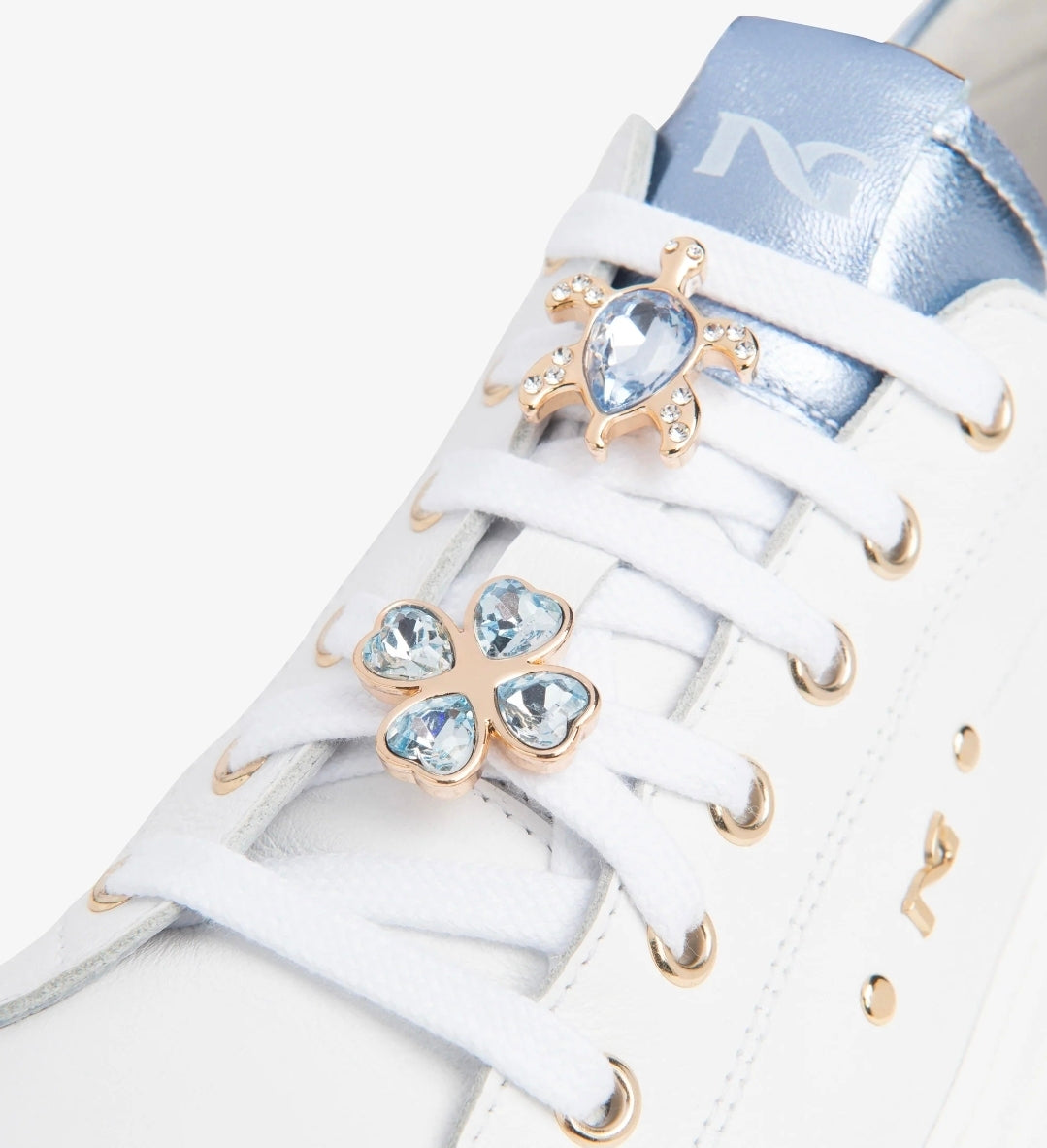 SNEAKERS DETTAGLI CELESTE NEROGIARDINI PELLE CHARMS