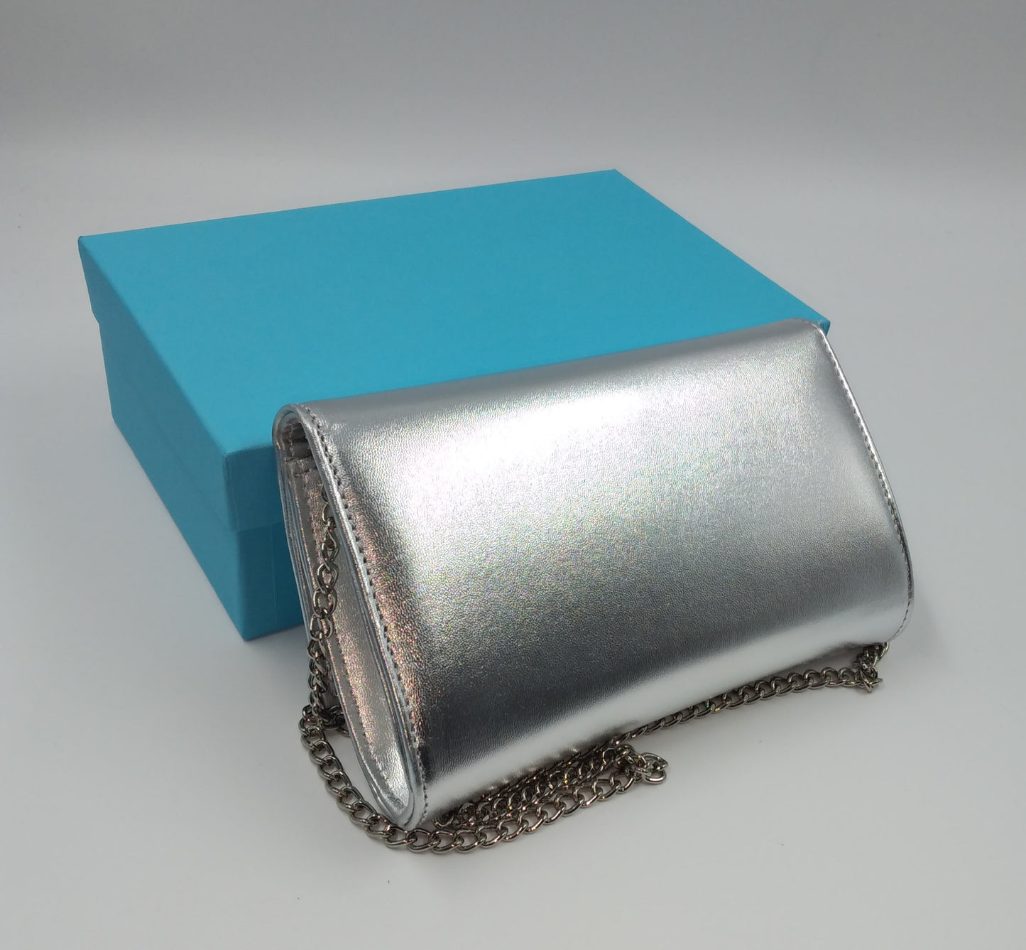 POCHETTE ARGENTO CON FIOCCO STRASS