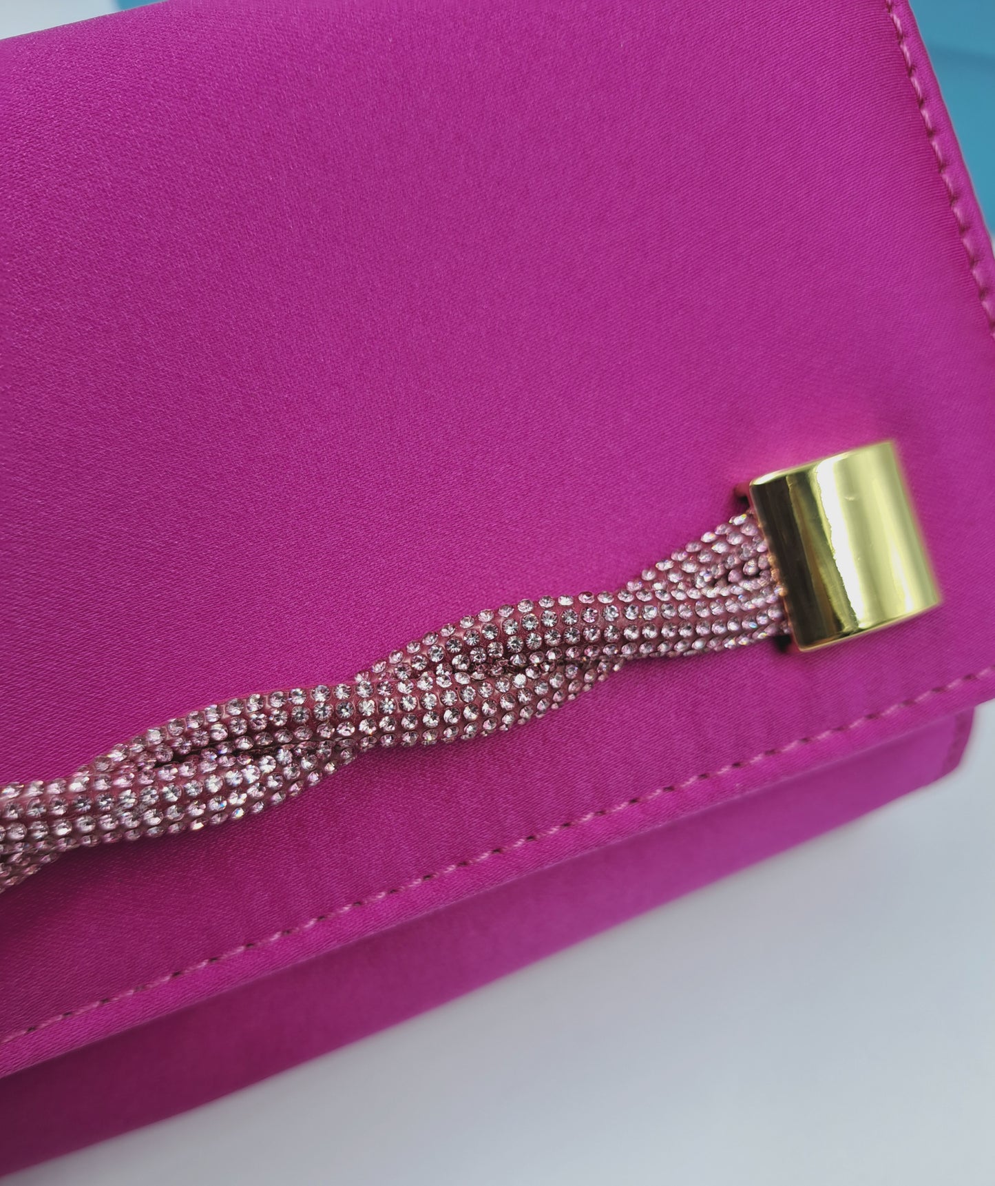 POCHETTE RASO FUXIA APPLICAZIONE STRASS