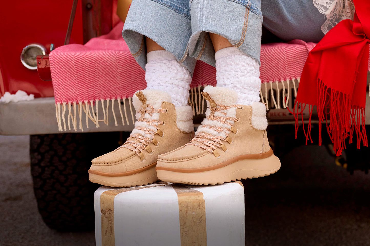 SCARPONCINI WENDY PEAK APRES HEY DUDE TAN