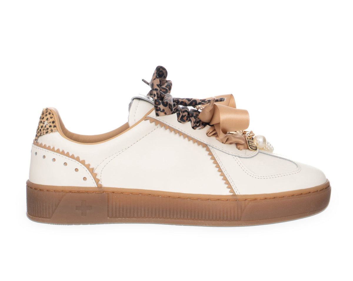 SNEAKERS PELLE GIO+ LATTE CHARMS