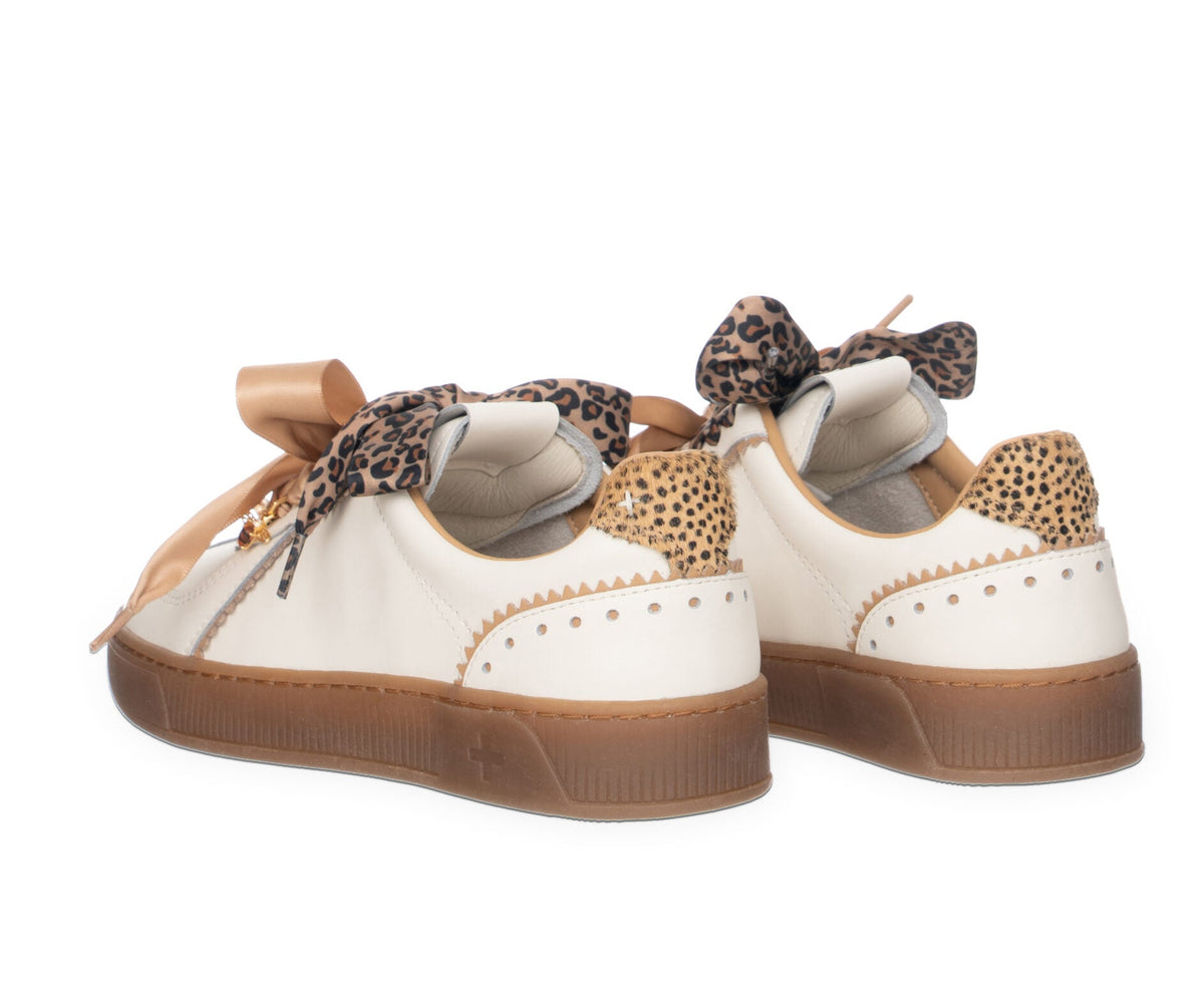 SNEAKERS PELLE GIO+ LATTE CHARMS