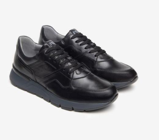 SNEAKERS PELLE MORBIDA NERA