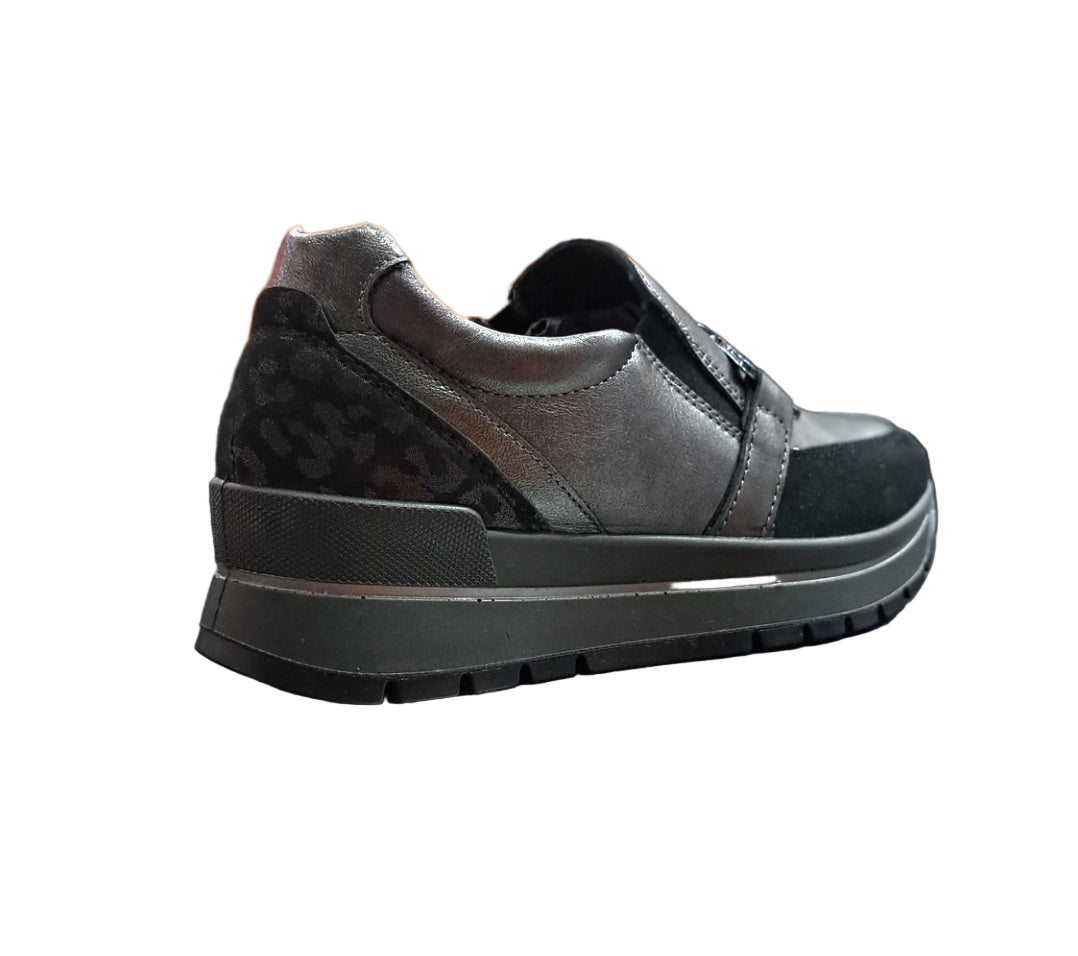 SNEAKERS SLIP ON PELLE LAMINATA IGI&CO GRIGIO