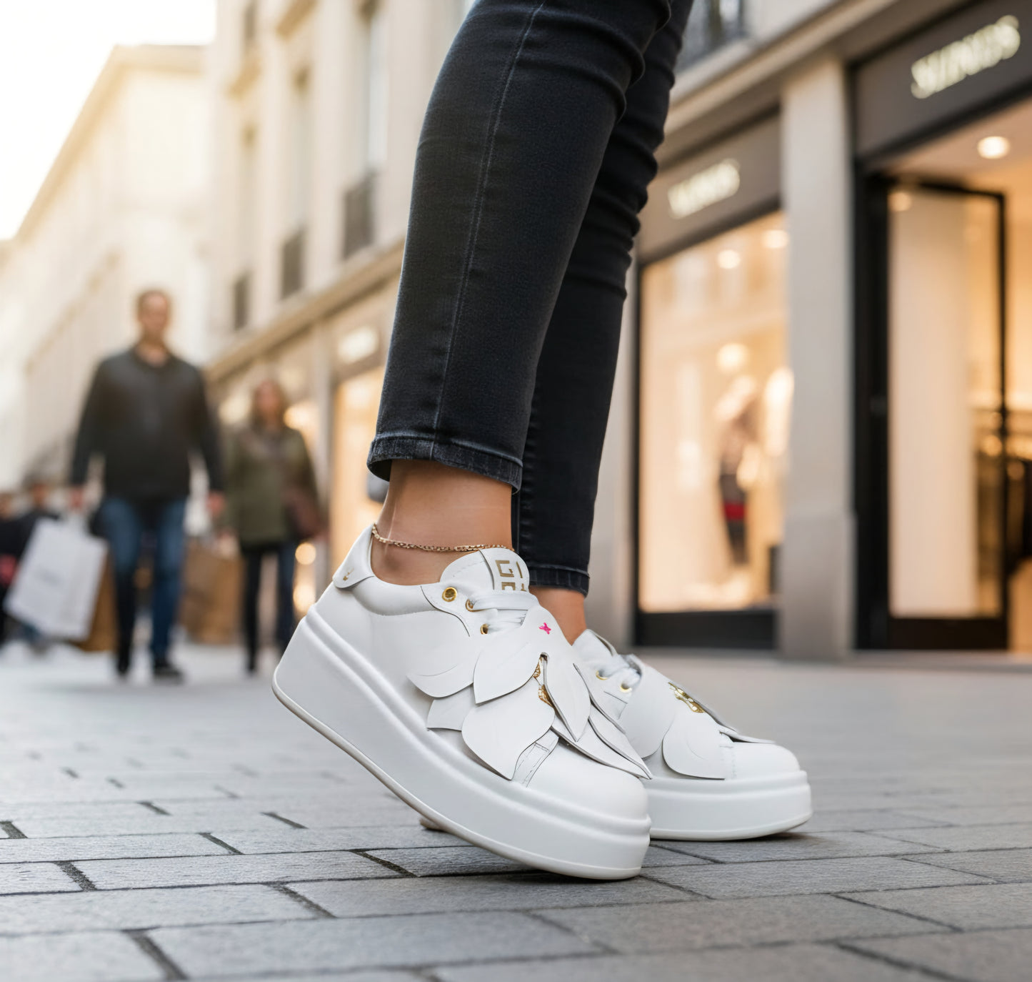 SNEAKERS PELLE GIO+ FLOWERS LATTE