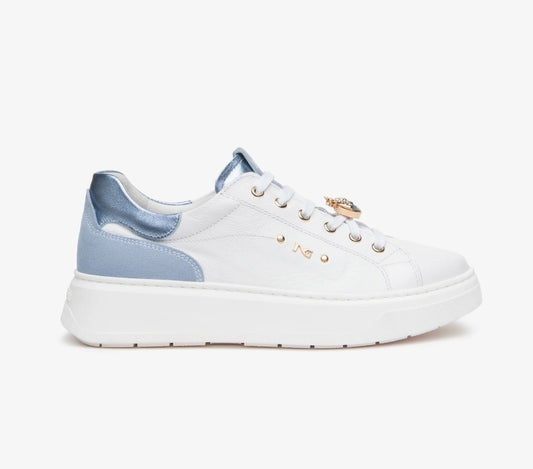 SNEAKERS DETTAGLI CELESTE NEROGIARDINI PELLE CHARMS