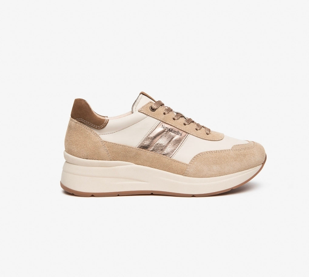 SNEAKERS PELLE SCAMOSCIATA NEROGIARDINI NUDE
