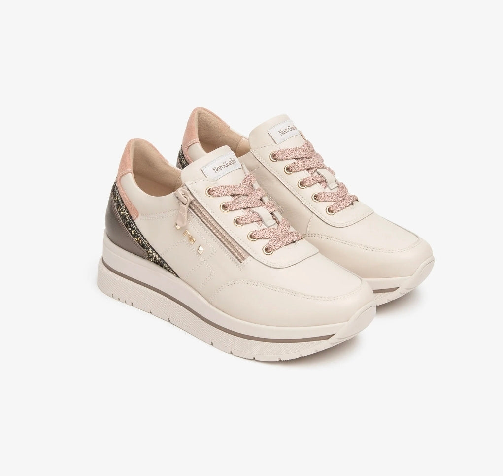 SNEAKERS IN PELLE NEROGIARDINI DETTAGLI GLITTER MILK SABBIA