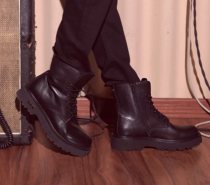 ANFIBI SLASH 3037 CULT NERO