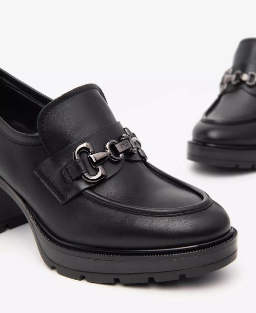 MOCASSINI PELLE NEROGIARDINI TACCO NERO