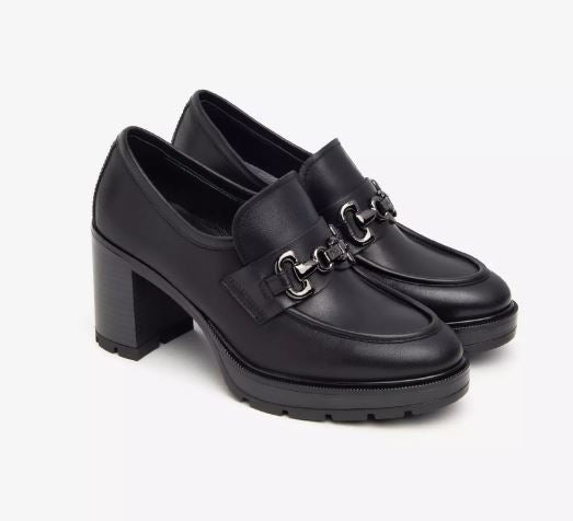 MOCASSINI PELLE NEROGIARDINI TACCO NERO