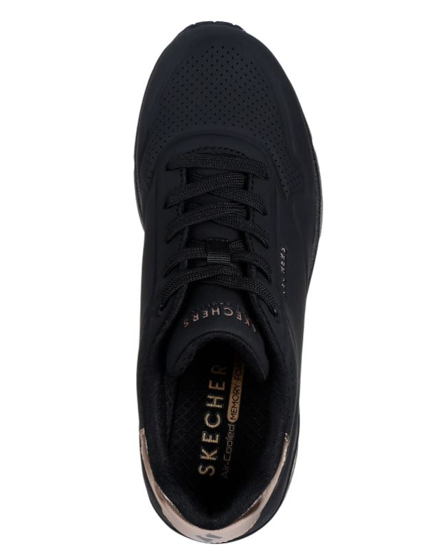 SNEAKERS UNO WEDGE HI STEPS SKECHERS BLACK
