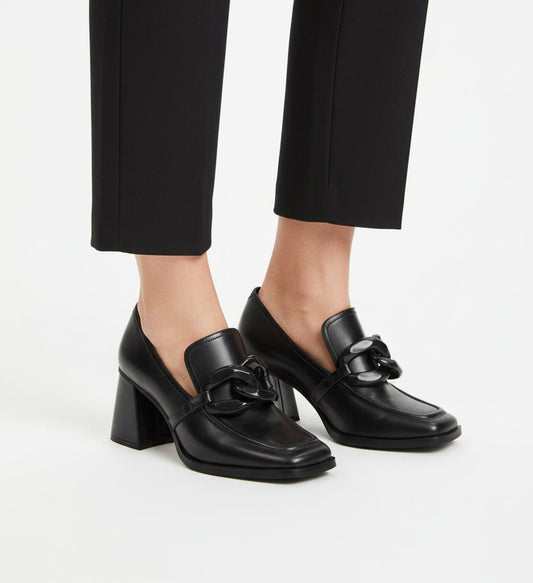 MOCASSINI PELLE CON APPLICAZIONE MAXI CATENA