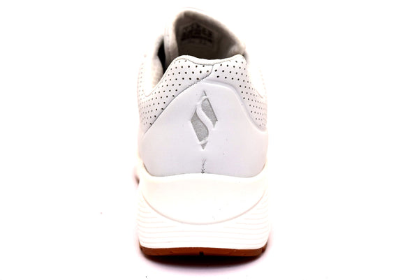 SNEAKERS STAND ON AIR WHITE